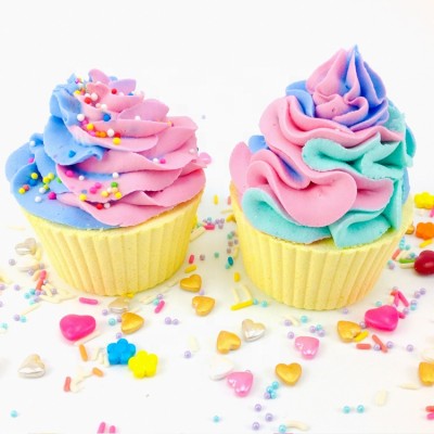 Wholesale Bubble Foaming Rose Strawberry Floral Scent Handmade Kids Donut Cupcake Bath Bombs